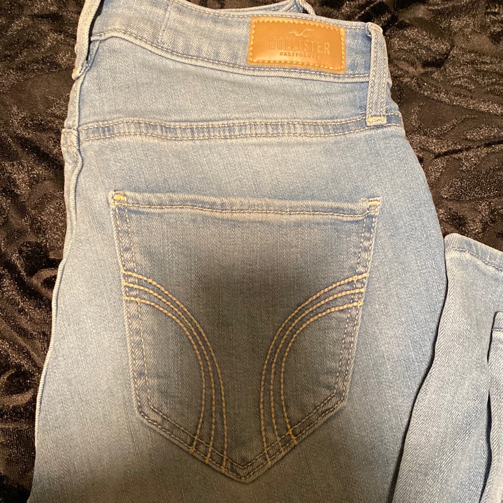 Curvy high rise supper skinny hollister soft stretch jeans